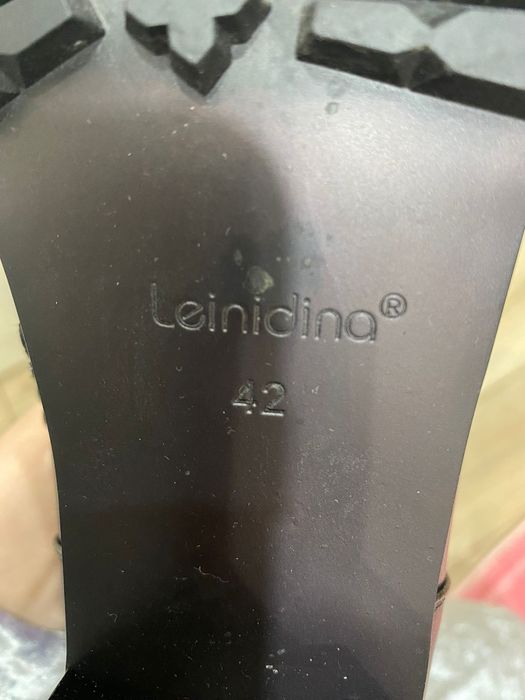 Продам сапоги срочно