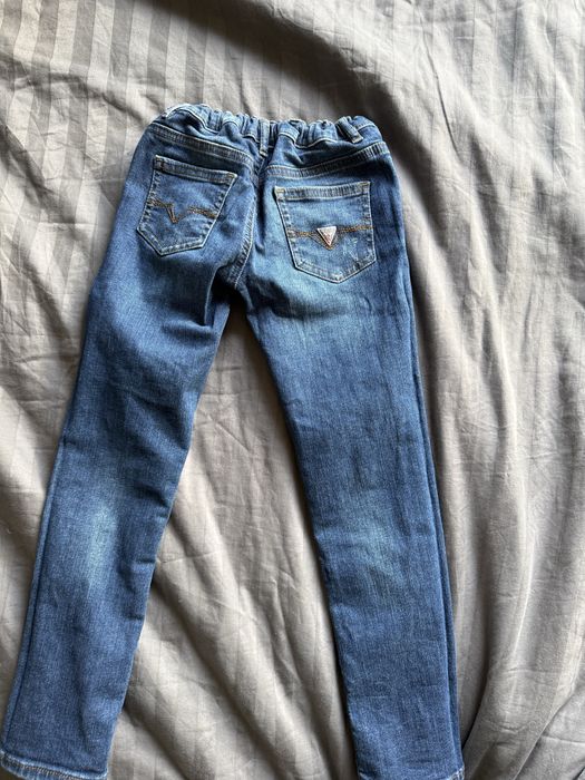 Детски дънки guess