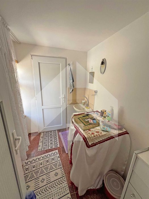 Продава еднофамилна, тухлена къща в с. Струйно (обл. Шумен). ТОП имот!