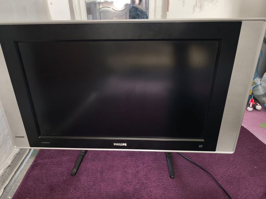 ЖК телевизор philips