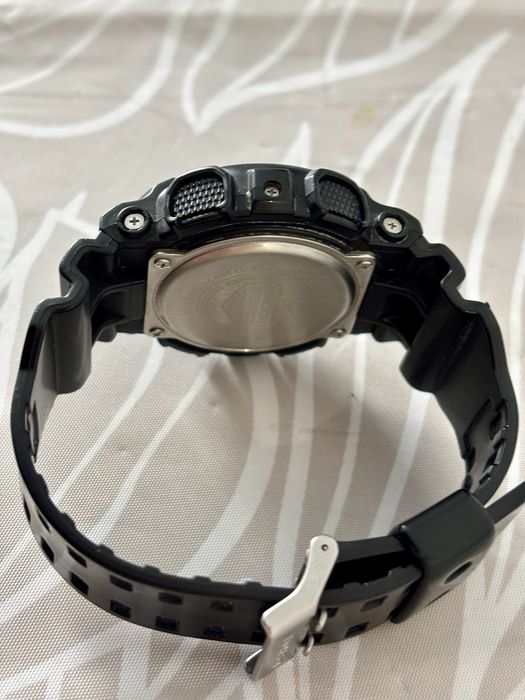 Продам Casio G Shock GD 100 1BDR