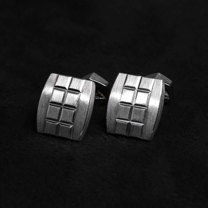 Запонки Piaget золото 750