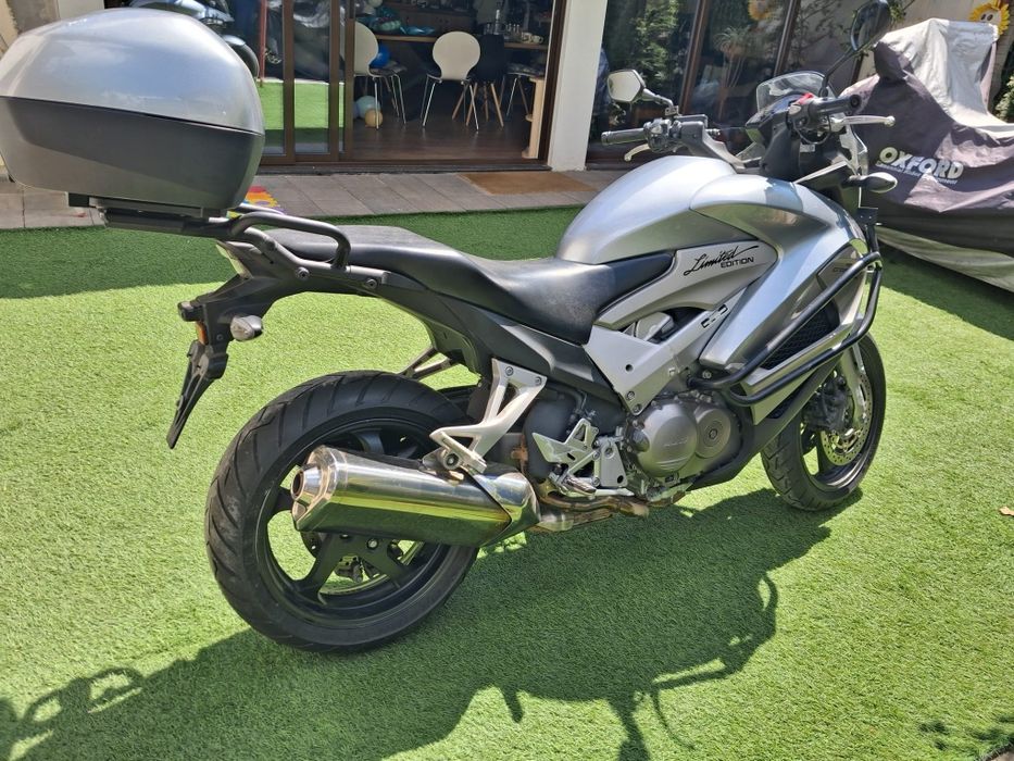 Honda VFR 800x crossrunner