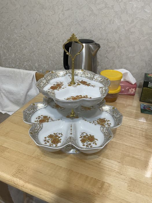 Посуда двух уровневая