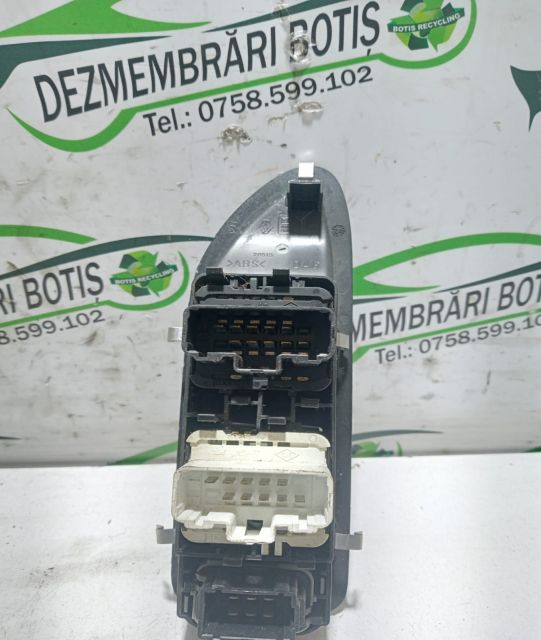 Butoane geam sofer Renault Laguna a 2-a generatie
