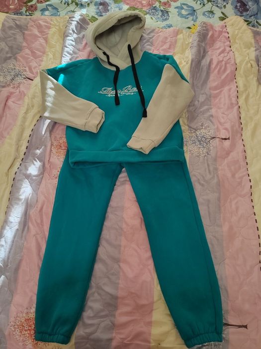 Продаётся детский костюм