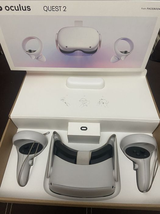 Vând Ochelari VR META Oculus Quest 2 alb, cu capacitate de 128 GB. Pro