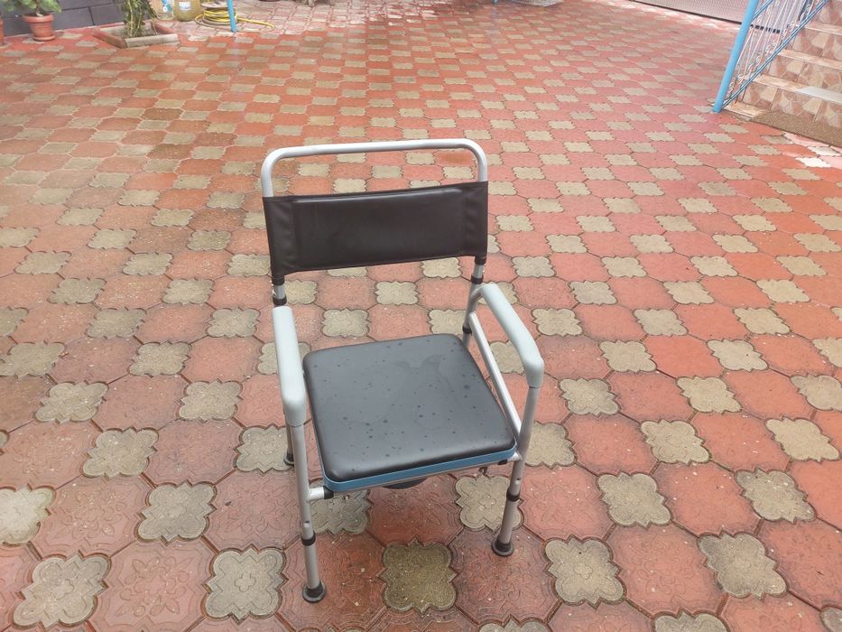 WC portabil  pentru bolnavi