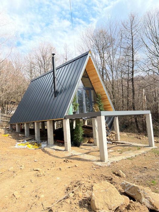 Case si cabane A-Frame din lemn