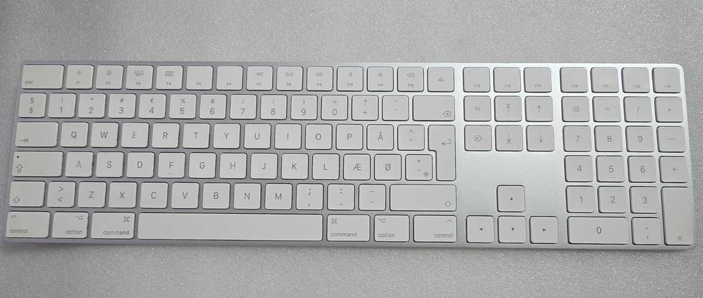 Tastatura Wireless Apple Magic Keyboard cu Keypad Numeric A1843, Lightning