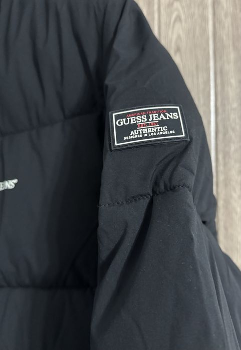 •	Geacă Guess Jeans originală – nouă, neagră, model premium
