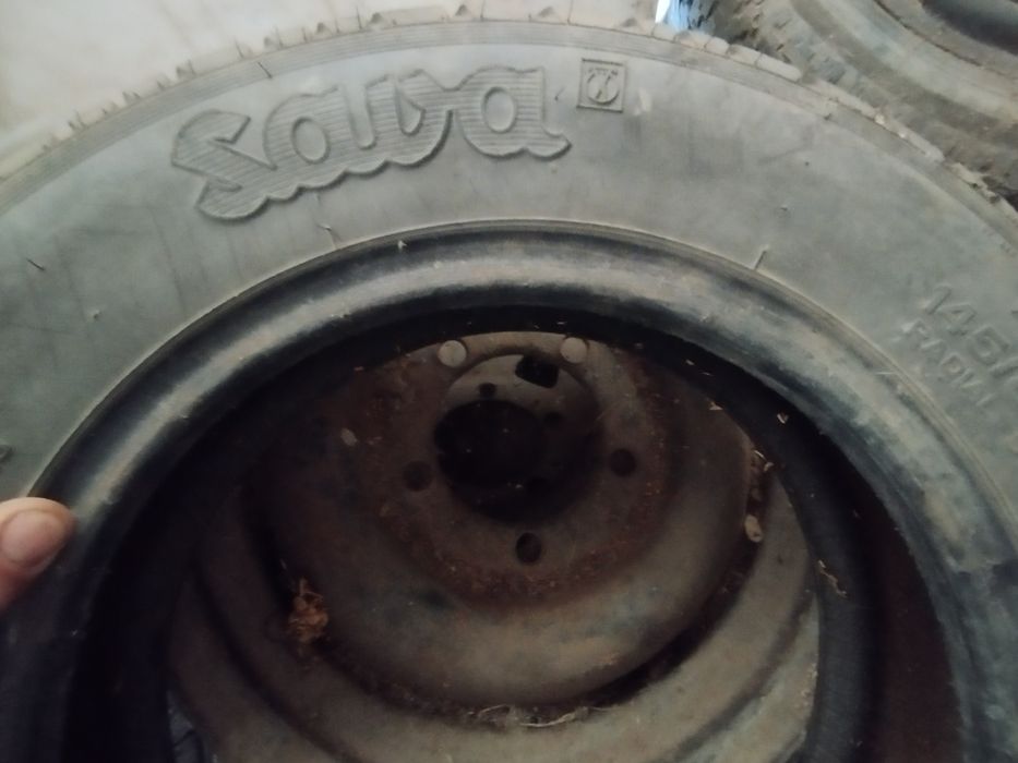 Cauciucuri de iarna pentru Matiz sau Tico  sau mașini mici.