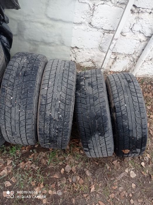 Продам комплект шин 185/65R15