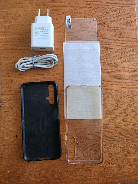 Продавам Huawei nova 5t.