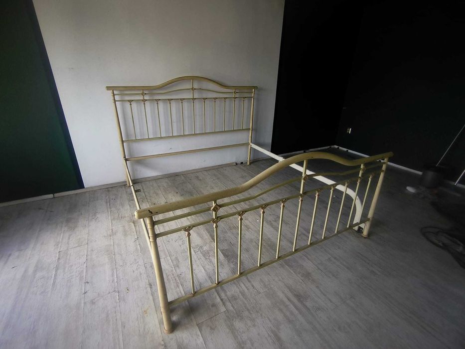 Cadru pat metalic vintage 200/180 + baldachin metalic