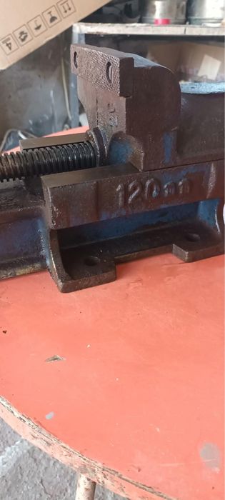 Menghina de 120mm. românească nefolosită.