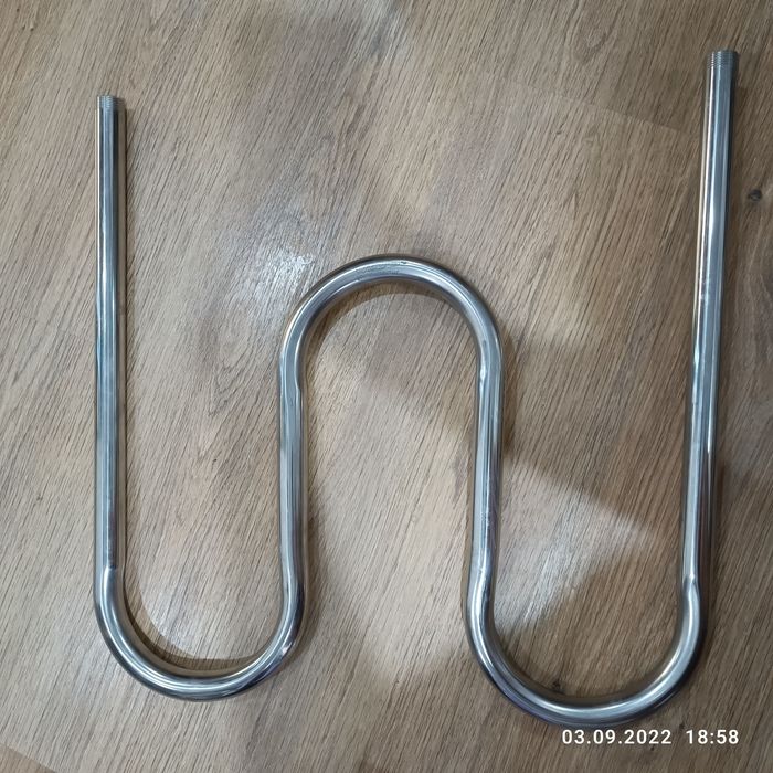 Продается полотенцесушитель для ванны. Нержавейка.