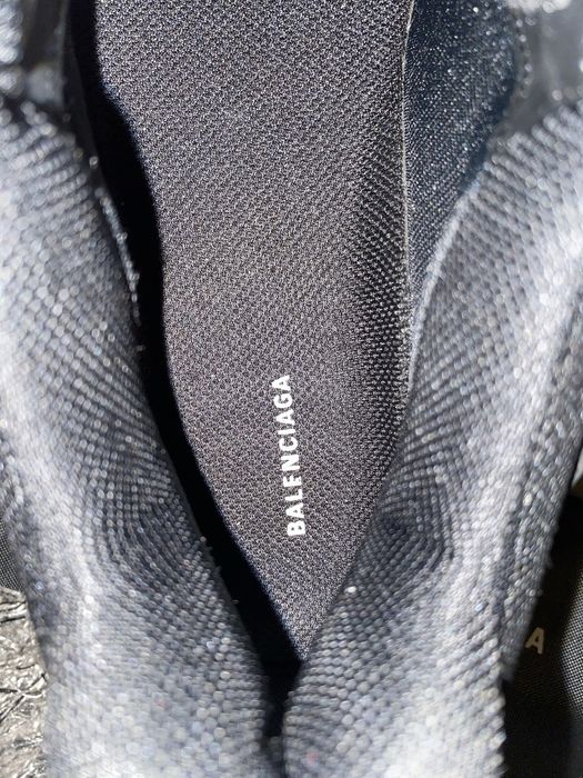 vand balenciaga tripple s