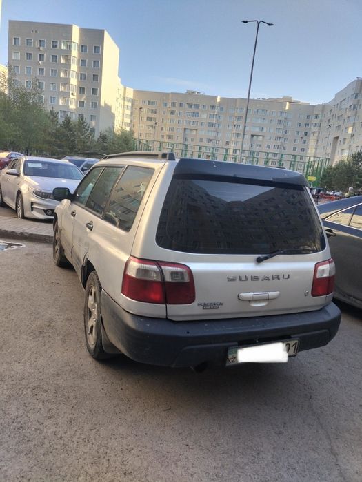 Продам автомашину кроссовер Субару форестор