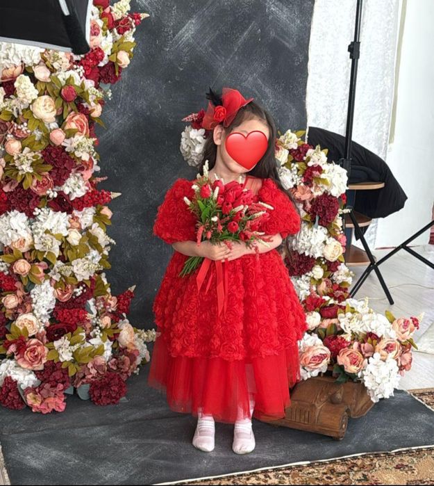 Платье детский нарядная. Прокатқа беріледі