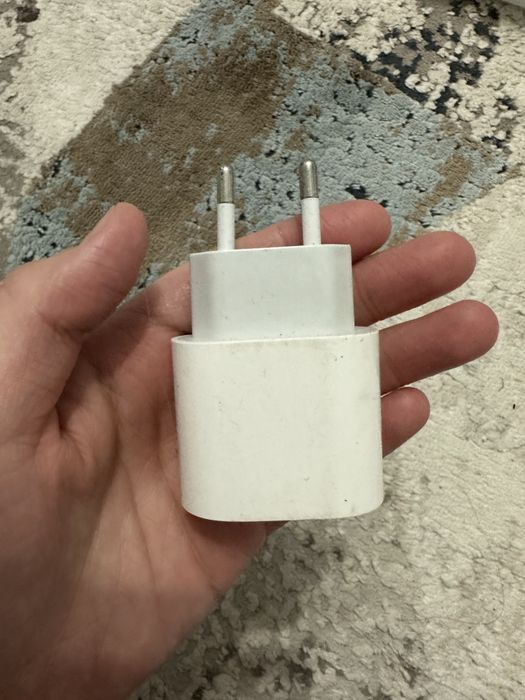 Зарядка для айфона