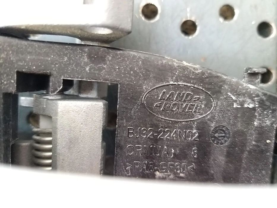 Maner usa stanga spate land rover range rover discovery 5 l462 bj32224n02