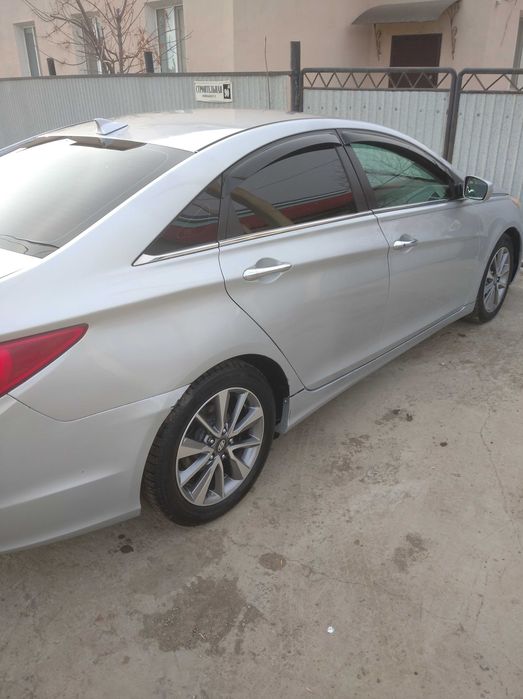 Автомобиль транспорт