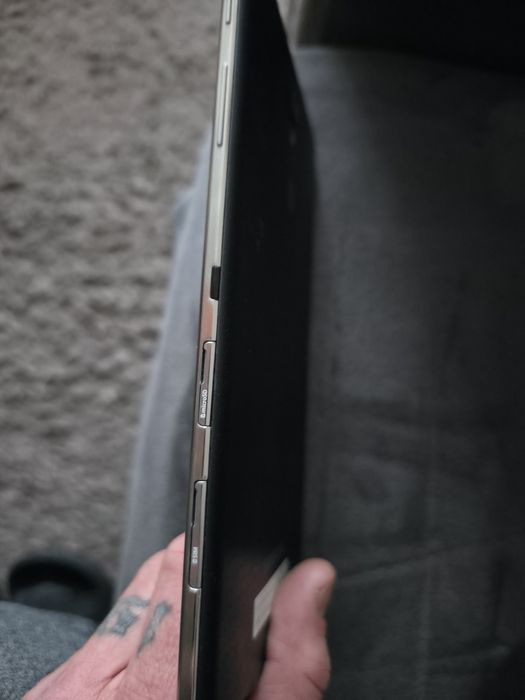 Таблет Samsung tab S