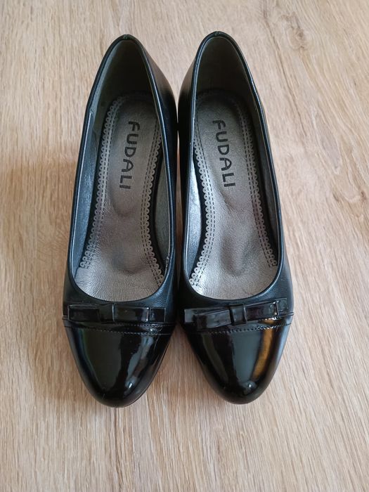 Дамски обувки номер 39