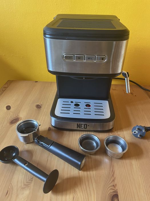 Еспресо Кафемашина NEO ES-8501