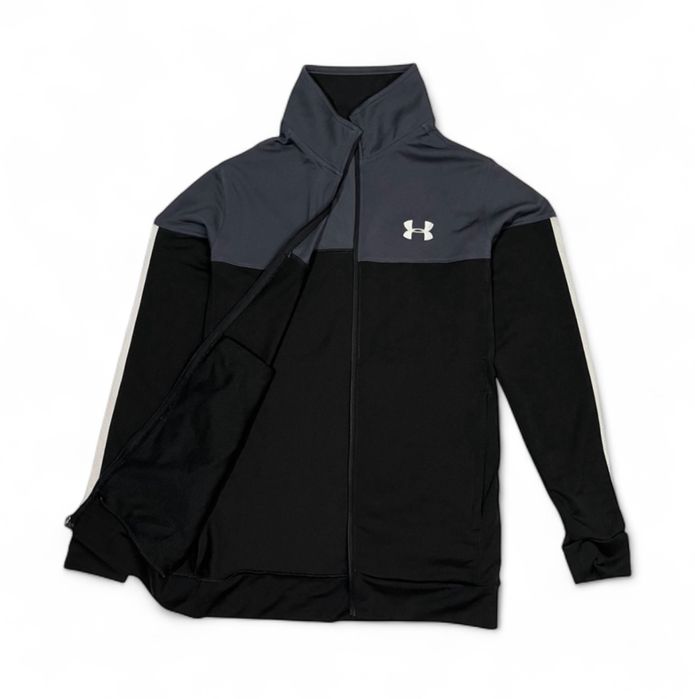 Under Armour мъжко тънко яке , XS