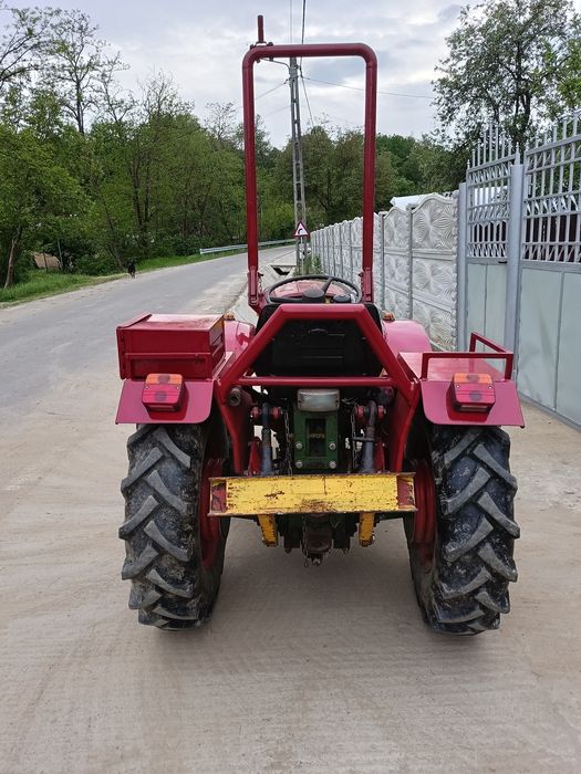Tractor Goldoni 4x4 articulat