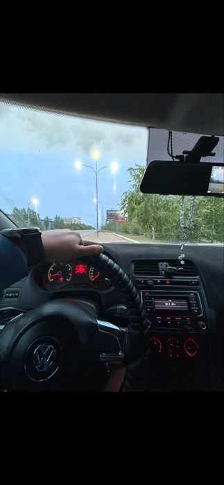 Фольксваген Поло 2013г механика