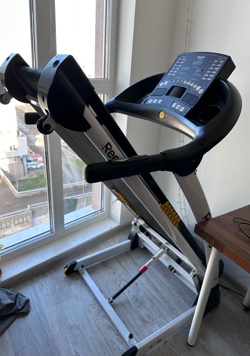 Електрическа бягаща патека Reebok