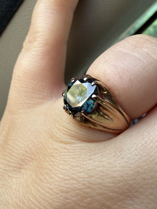 Inel din aur de 18k cu diamant lab grown