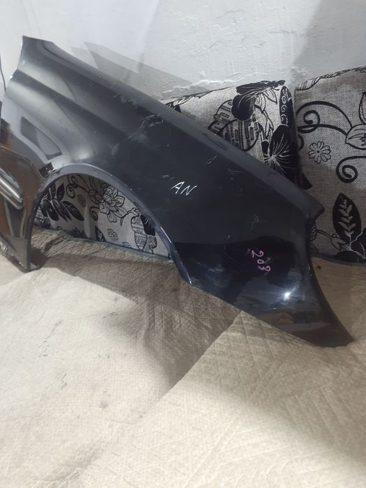 Крыло Mersedec benz w203