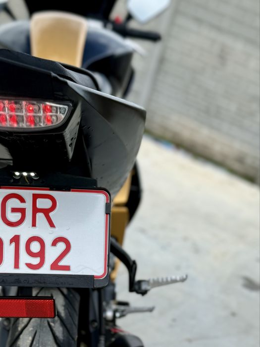 Yamaha YZF R125 2010 | A1 | 22.000 km | Akrapovič Original