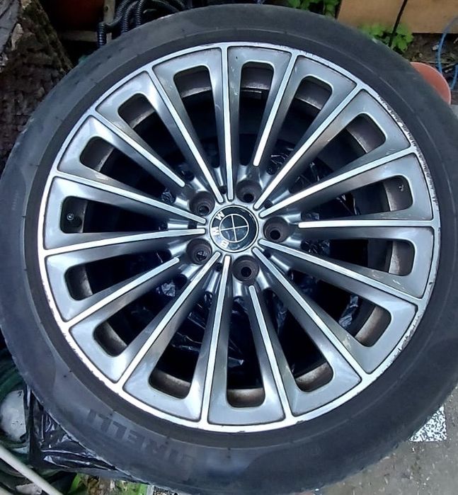 Vand roti originale BMW,Pirelli R19 245 45 si de spate R19 275 45