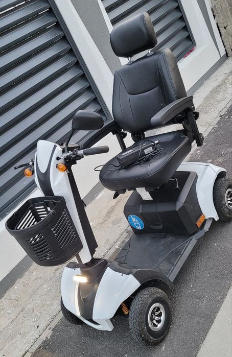 Carucior electric scuter electric scaun electric pentru persoane cu dizabilitate! Este ca nou an 2021!