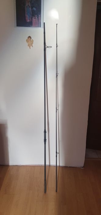 Vând doua lansete lugime 3,60 nr tronsoane doua 3,00lbs
