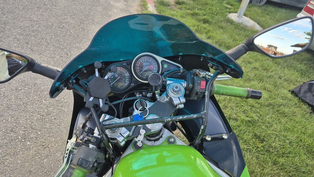 Vând Kawasaki ZX-9R 1999