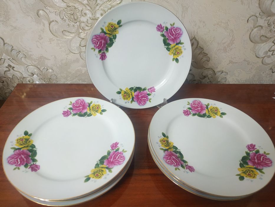 Тарелки плоские и суповые. Винтажные