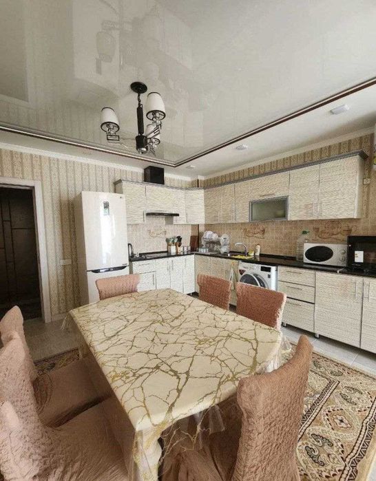 Сдаётся квартира в Яккасарайском районе**