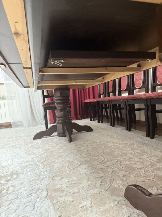 Стол раздвижной в гостиную