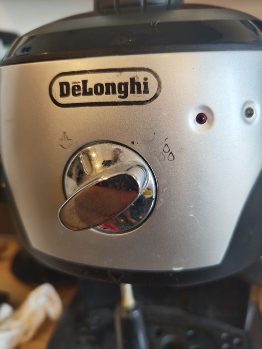 Espressor manual De'Longhi EC221.B, 15 bari, 1 l, Dispozitiv spumare,