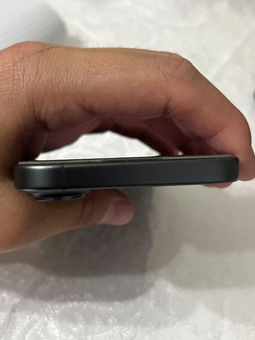 Iphone 17 с оригинал ным чехлом