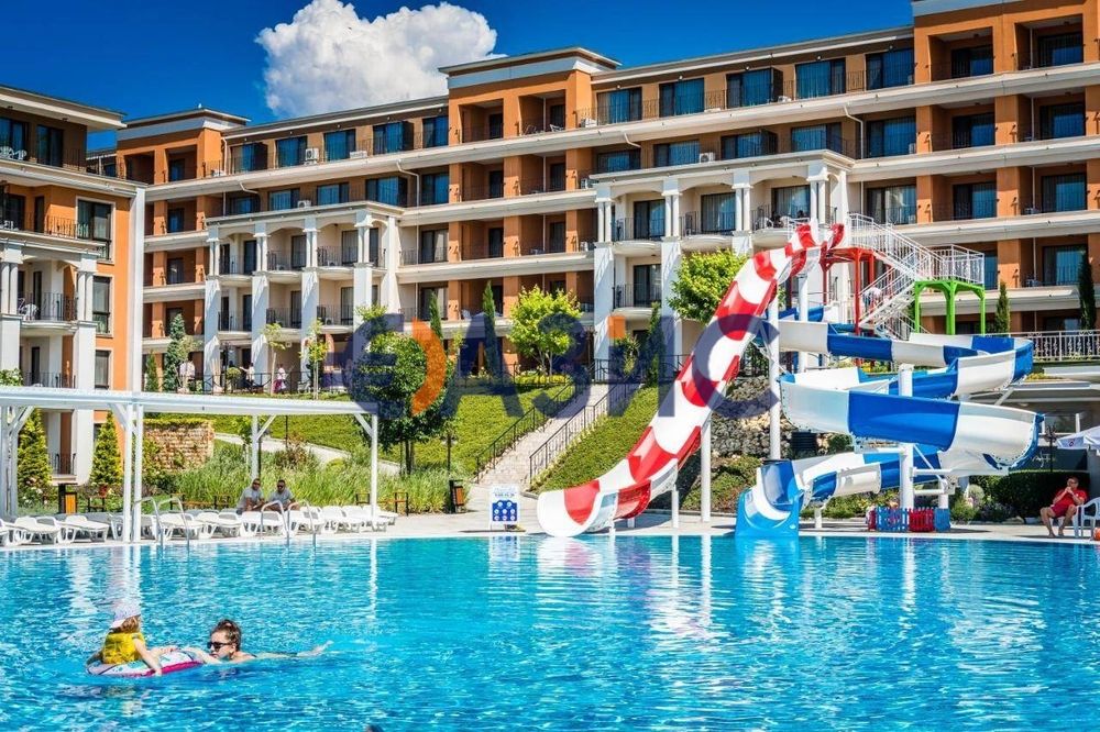 Продава се Едностаен апартамент в Свети Влас - 32 кв.м за 2085 €/кв.м - Снимка #12