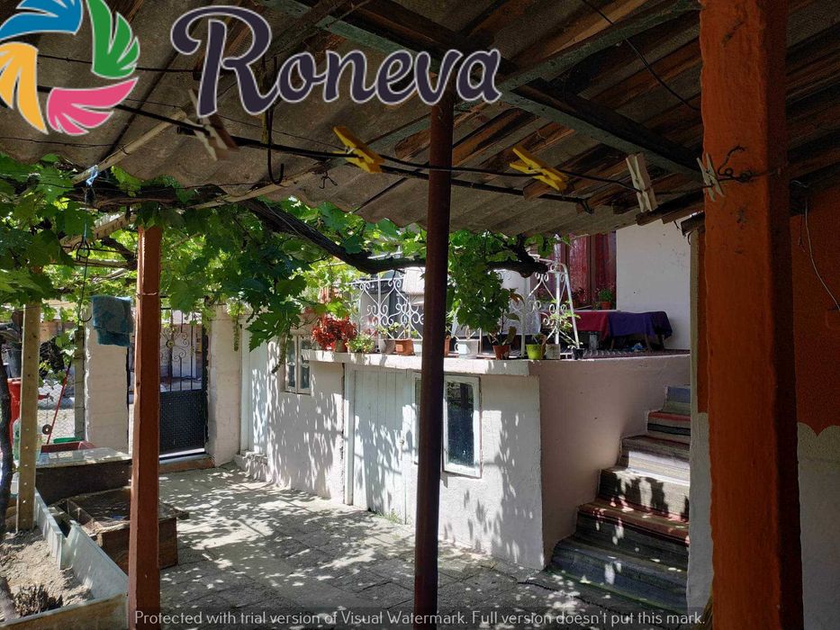 Къща с дворно място с.Бозвелийско