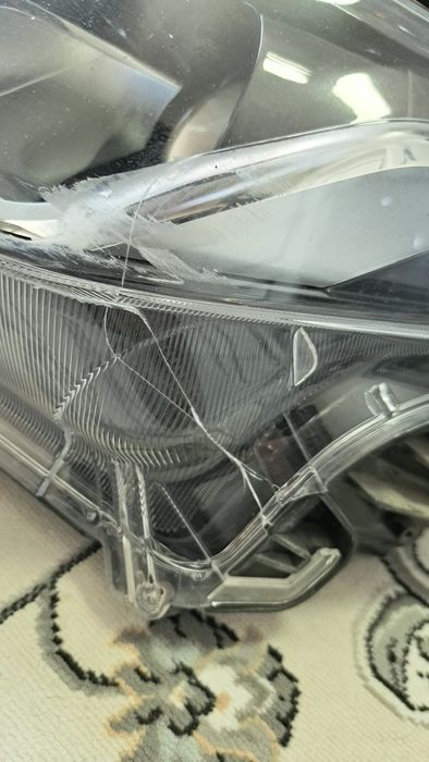 Toyota Corolla фара e210