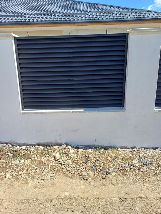 sipca metalica si gard tip jaluzea